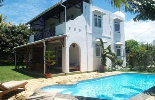 Calodyne Villa | Inviting Villa in Mauritius with Pool and Hi-Speed Internet