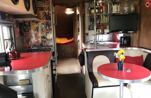 West Buckland House | Quaint Vintage American Caravan with Oceanfront Views