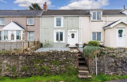 Kenfig Hill Cottage | Idyllic Welsh Cottage with Scenic Countryside Views