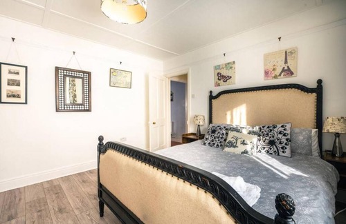 St Davids House | Charming Welsh Cottage in St Davids with Garden Oasis