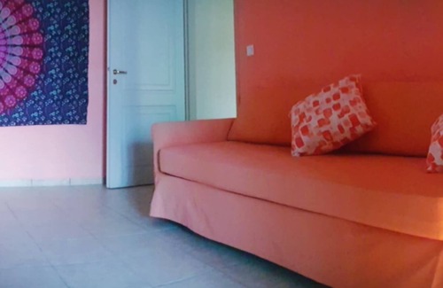 Trikala House | Cozy Riverfront Retreat with Breakfast and Family Amenities