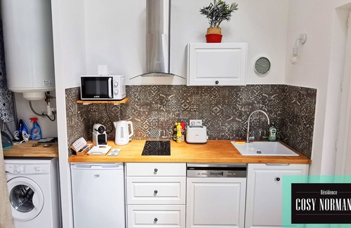 Bois-Jerome-Saint-Ouen Apartment | Cozy Normandy Retreat with Nature, Terrace & Free Parking