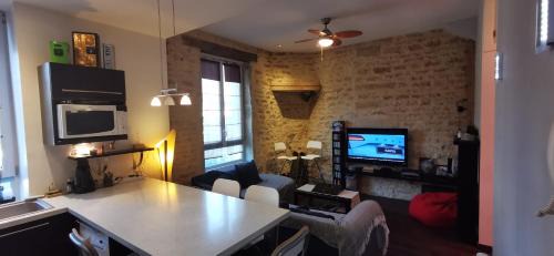 Faubourg-Raines Apartment | Cozy Appartement DIJON Near Gastronomy & Family-Friendly Fun
