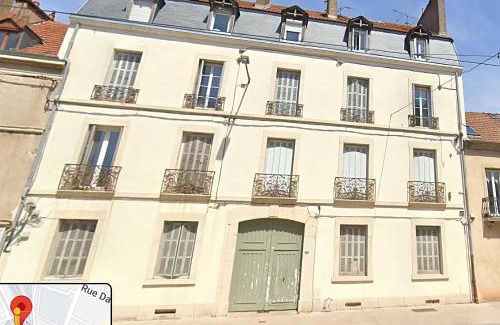 Faubourg-Raines Apartment | Cozy Appartement DIJON Near Gastronomy & Family-Friendly Fun