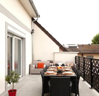 Gagny Villa | Cozy Villa near Paris, Disneyland & Olympic Venues