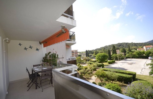 La Faviere Apartment | Oceanfront Cote D'Azur Apartment with Spectacular Views