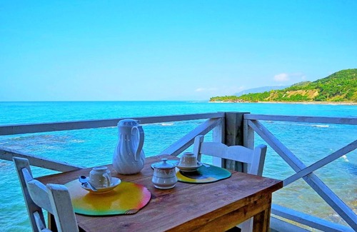 Cotterelle Bed & Breakfast | Relax at Coterelle Breeze: Oceanfront & Pet Friendly Escape