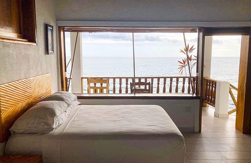 Cotterelle Bed & Breakfast | Discover Coterelle Breeze: Family-Friendly Retreat Awaits