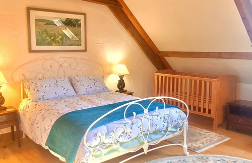 Sainte-Marguerite-d'Elle House | Cottage in Sainte-Marguerite-d'Elle with garden