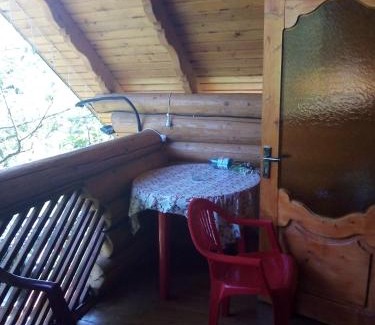 Soymy Hotel | Cozy Cottage Лісовий: Pet-Friendly Stay with Pool & Hot Tub