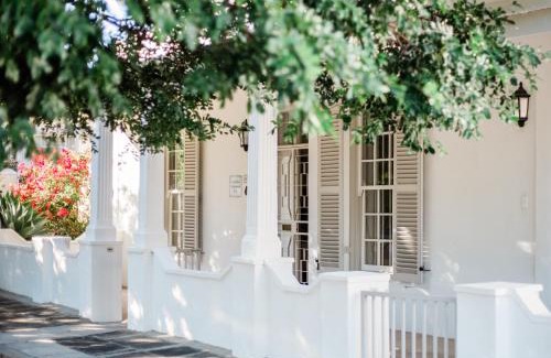 Graaff-Reinet Apartment | Comfortable Cottage 1 at River Bend - Guest Rated 9.3/10