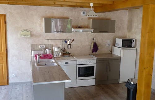 Luchat House | Inviting Cottage with Pool in Holy Triangle, 8.8/10 Rated