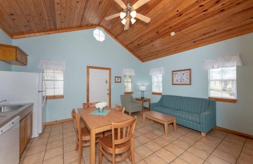 Fulton House | Pet-Friendly Cottage 11 at D&R Pelican Bay Resort