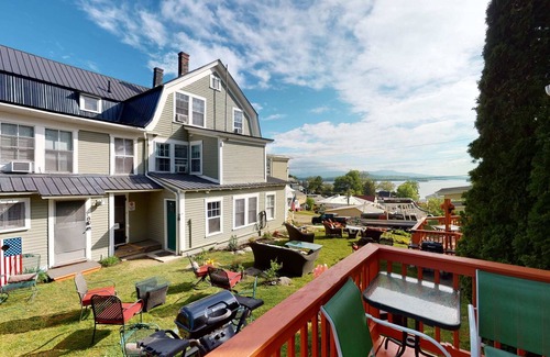 Weirs Beach Cabin | Lake View Cottage 12: Guest Rated Perfect 10/10 Stay