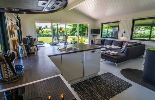 Stege Cottage | Renovated Beach Cottage for 6 with Ocean View & Pool