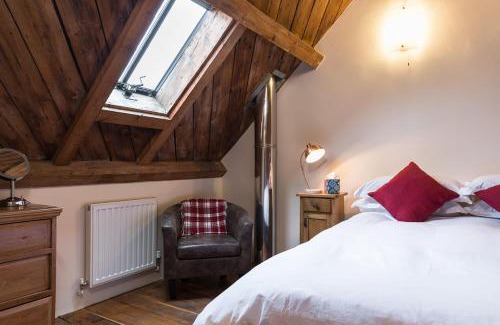 Witney House | Cozy Retreat at Cottage 2 New Yatt Farm - Pet & Child Friendly