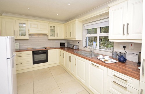 Tully Cottage | Renvyle Cottage 339: Oceanfront Bliss for 9 Guests