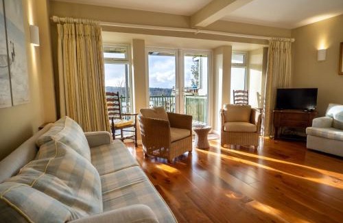 Clifden House | Explore Cottage 360 - Clifden: Rated 9/10 by Guests