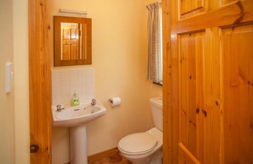 Cornamona House | Family-Friendly Cottage 390 - Maam, Rated 9.5/10 by Guests