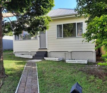 Nelson Bay Apartment | Pet-Friendly Cottage Steps from CBD and Marina with Wifi