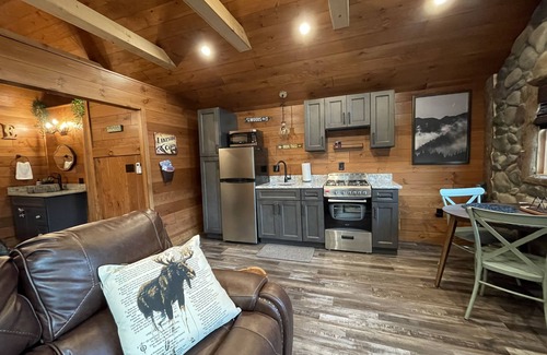 Old Forge Cottage | Discover 3rd Lake: Waterfront Cottage with Pool & Pets Welcome