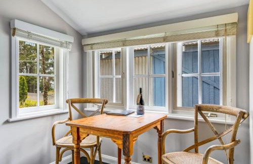 Hyams Beach House | Hyams Beach Seaside Cottages: Cozy Comfort Awaits