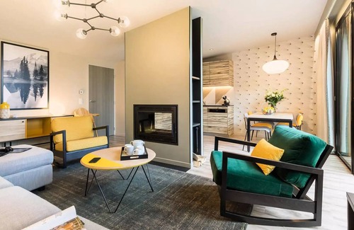 Hattigny House | Exclusive Cottage for 6 at Center Parcs - Family Friendly Escape