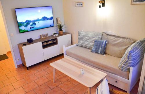 Moliets-et-Maa House | Discover Cottage 40: Beach, Golf & Surf Just Steps Away