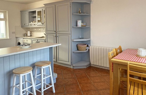 Connemara Cottage | Cozy Cottage 465 in Cashel with Oceanfront Views