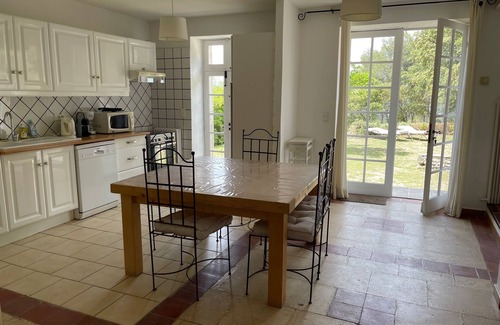 Saumane-de-Vaucluse Cottage | Independent Cottage with Pool & Ocean Views for 5 Guests