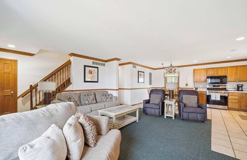 Greenbush Apartment | Cottage 6 - 4BR Lakefront Escape | Perfect for Groups!