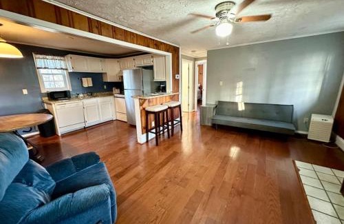 Nancy House | Inviting Cottage 6 at Lees Ford Marina Awaits You