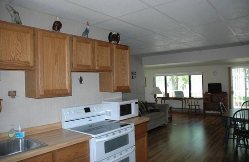 Fox Lake House | Cottage 7 on Beautiful Fox Lake!