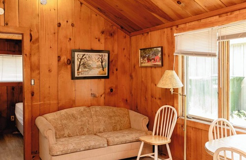 Sauble Beach Cottage | Cottage #7 - Sauble Beach Front