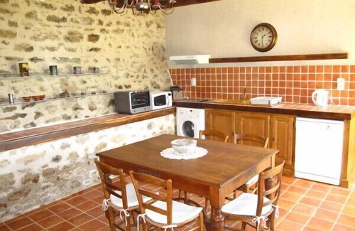 Saint-Yrieix-la-Montagne Cottage | Cozy Cottage for 9 with Lake Views & Scenic Estate Access