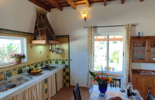 San Ambrosio Cottage | Relax at Casa Madreselva Cottage: Guest Rated 9.8, Pool & Spa