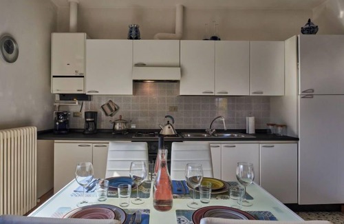 Consiglio di Rumo House | Relaxing Cottage al Lago: Oceanfront Retreat with Spa Amenities