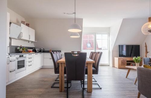 Rerik Apartment | Seaside Cottage - Cozy Maisonette with Oceanfront Views