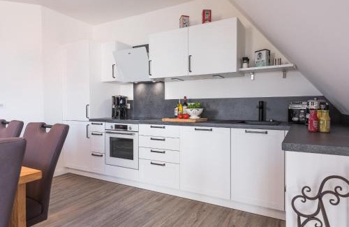 Rerik Apartment | Seaside Cottage - Cozy Maisonette with Oceanfront Views