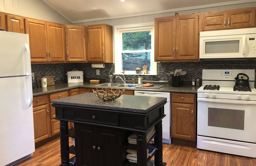 Copake Lake House | Unforgettable Stay at Cottage by Copake Lake - 10/10 Rated