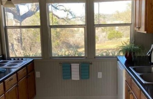 Burnet Cottage | Cottage at Lake Buchanan, Hill Country Getaway