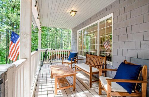 Rosario House | Explore the Cottage at Moran State Park - Family Friendly Getaway