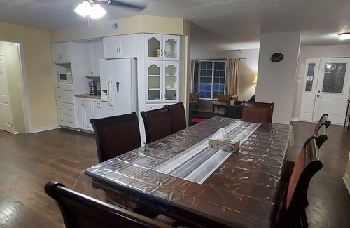 Elizabethtown-Kitley Cottage | Tranquil Cottage with Oceanfront Views and Private Serenity