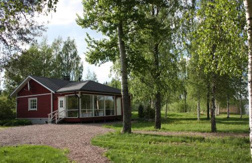 Jyraankoski House | Beachfront Retreat at Cottage Baydar with Hot Tub & More