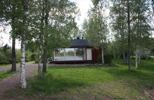 Jyraankoski House | Beachfront Retreat at Cottage Baydar with Hot Tub & More