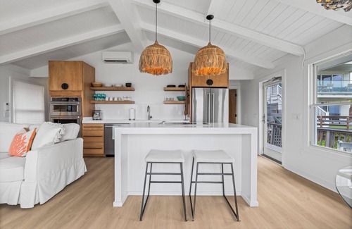 Ocean Cay House | Oceanfront Cottage by the Sea with Pool & Spa Retreat