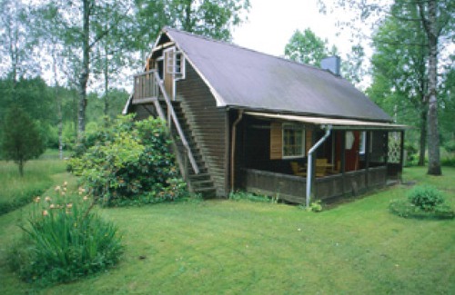 Skillingaryd House | Waterfront Cottage with Sauna and Ocean View Awaits You