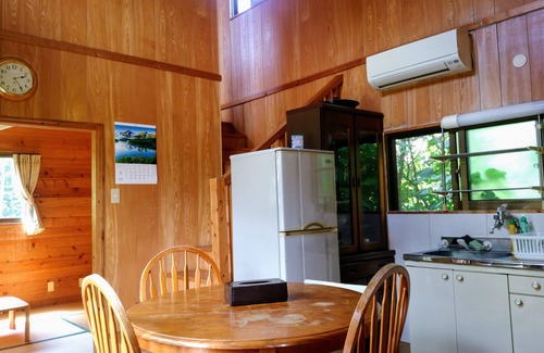 Toguchi Cottage | Guest Rated 10/10 at Cottage CANAC: Family-Friendly Retreat