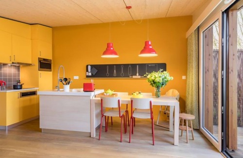 Bailly-Romainvilliers House | Relax at Cottage Comfort: Pool, Spa & Family-Friendly Fun