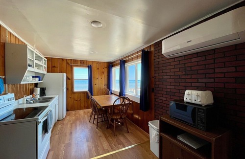 Oscoda Cottage | Cozy Cottage Cove: Lake Huron Beach Retreat - Guest Rated 9.8